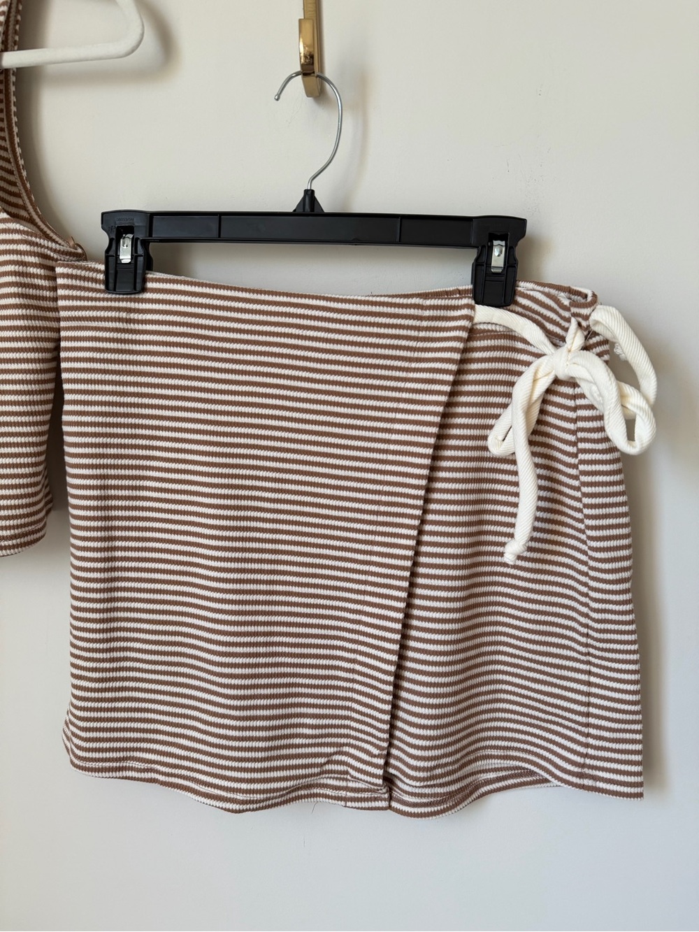 Cream brown Striped Knit Polo Tank top & wrap Skort two piece Set - Picture 2 of 7
